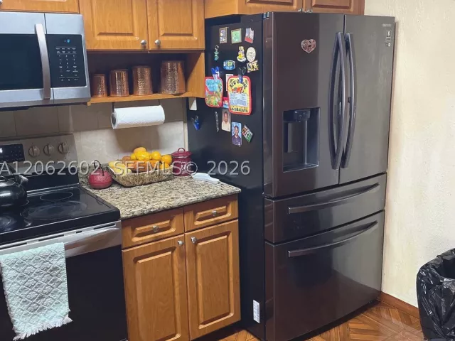 4-bedroom home for sale in Miami - 3265 NW 80th Ter - MondialRealty