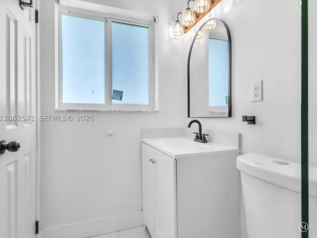 3-bedroom home for rent in Miami - 10015 SW 85th Ter - MondialRealty