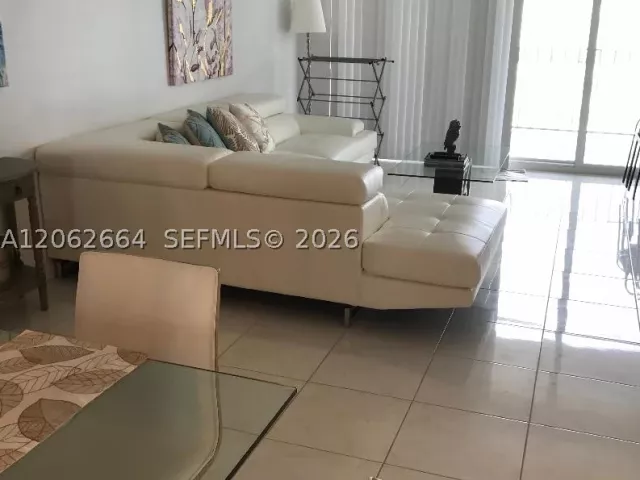 2-bedroom condo for sale in Hallandale Beach - 2030 S Ocean Dr 2223 - MondialRealty