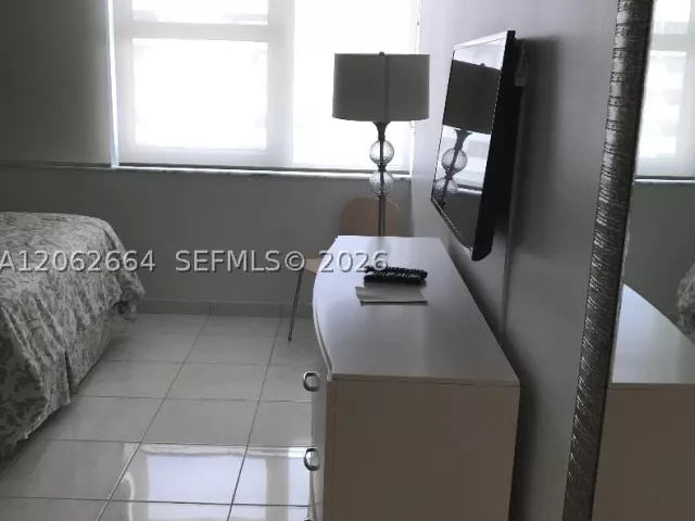2-bedroom condo for sale in Hallandale Beach - 2030 S Ocean Dr 2223 - MondialRealty