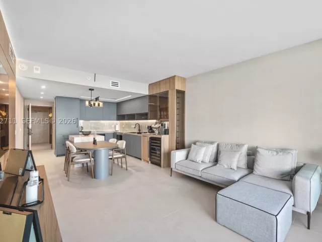 2-bedroom condo for sale in Miami - 3131 NE 7th Ave 2805 - MondialRealty
