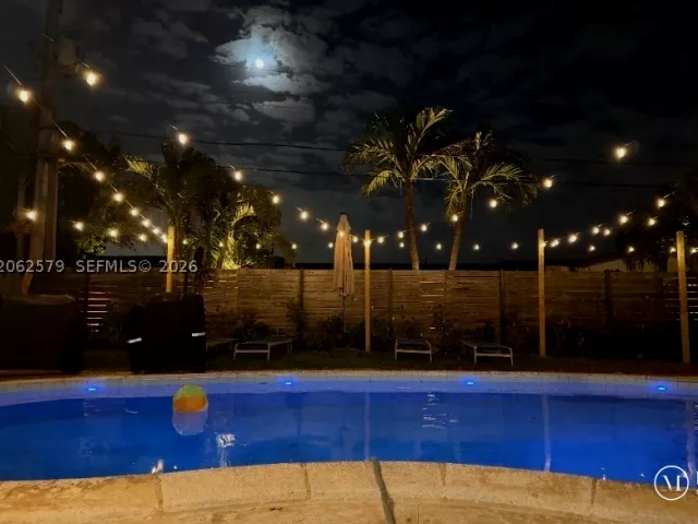 3-bedroom home for rent in Miami - 5001 SW 87th Pl 1 - MondialRealty