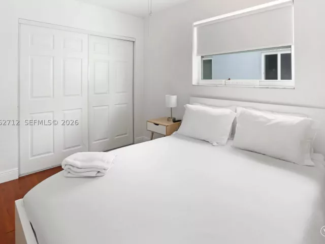 3-bedroom home for sale in Hollywood - 1102 N 13th Ave - MondialRealty