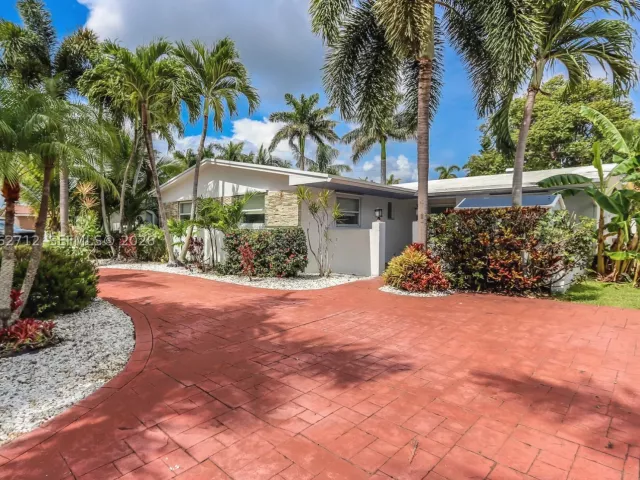 3-bedroom home for sale in Hollywood - 1102 N 13th Ave - MondialRealty