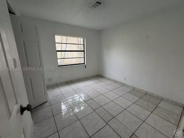 4-bedroom home for rent in Miami - 11405 SW 112th Ter 1 - MondialRealty