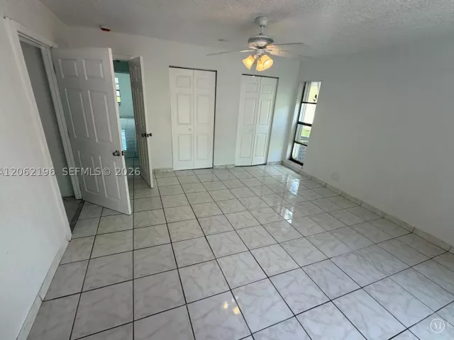 4-bedroom home for rent in Miami - 11405 SW 112th Ter 1 - MondialRealty