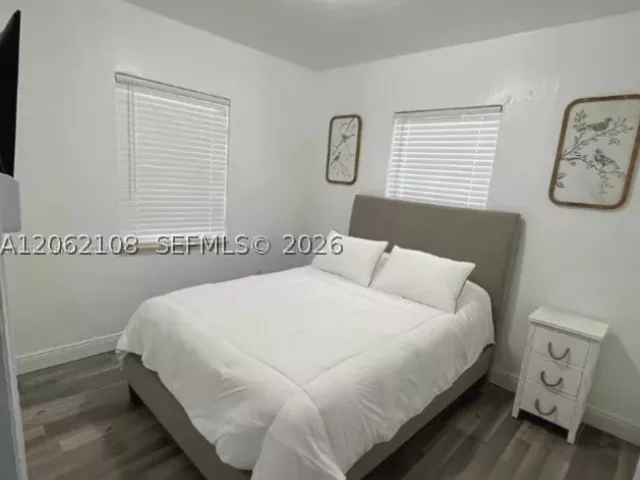 2-bedroom home for rent in Miami - 1021 NW 37th Ave - MondialRealty