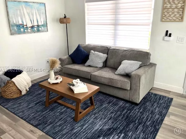 2-bedroom home for rent in Miami - 1021 NW 37th Ave - MondialRealty