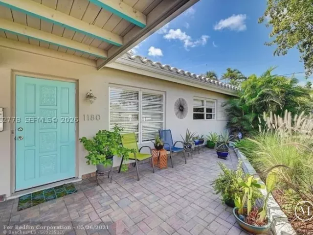 3-bedroom home for sale in Pompano Beach - 1180 SW 4th Ter - MondialRealty