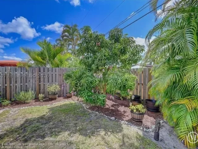 3-bedroom home for sale in Pompano Beach - 1180 SW 4th Ter - MondialRealty