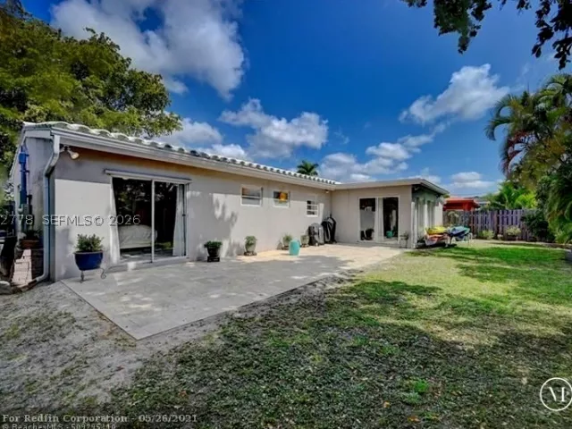 3-bedroom home for sale in Pompano Beach - 1180 SW 4th Ter - MondialRealty