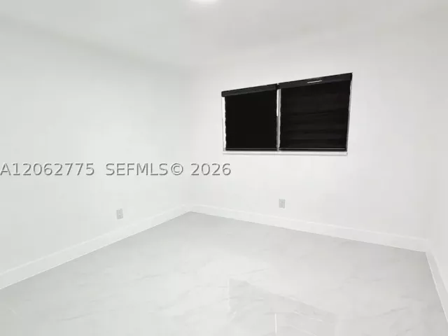 5-bedroom home for sale in Miami Gardens - 17800 NW 8th Ave - MondialRealty