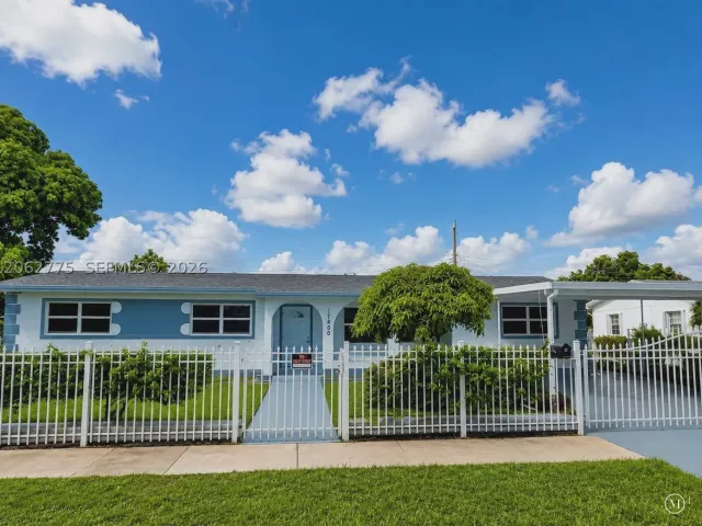 5-bedroom home for sale in Miami Gardens - 17800 NW 8th Ave - MondialRealty