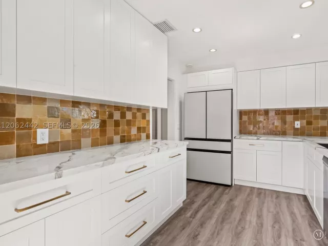2-bedroom home for rent in Miami - 680 NE 81st St 0 - MondialRealty