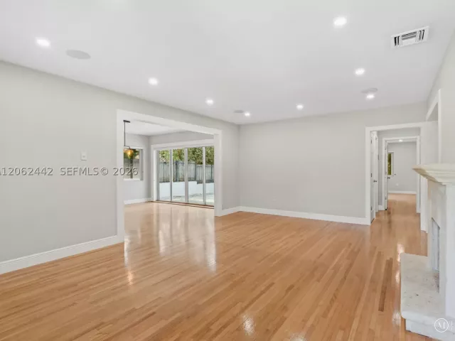 2-bedroom home for rent in Miami - 680 NE 81st St 0 - MondialRealty