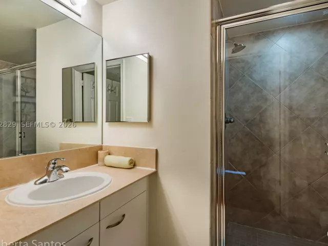 2-bedroom condo for rent in Hallandale Beach - 2080 S Ocean Dr 804 - MondialRealty