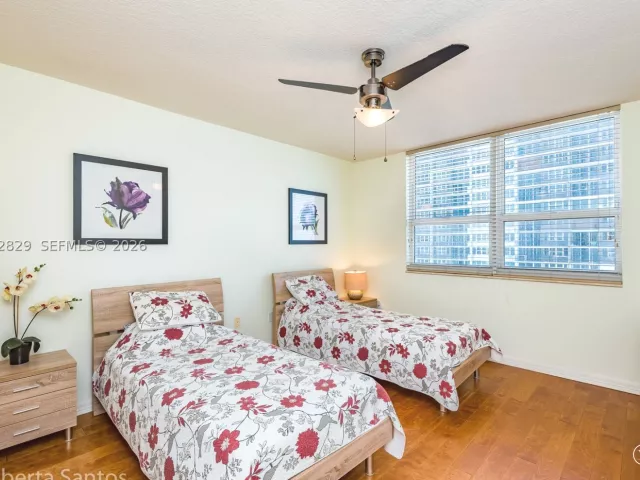 2-bedroom condo for rent in Hallandale Beach - 2080 S Ocean Dr 804 - MondialRealty