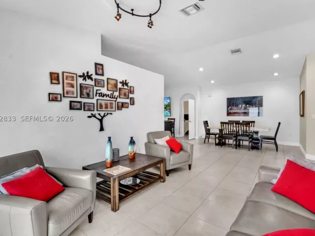 3-bedroom home for sale in Miami - 14331 SW 155th Ct - MondialRealty