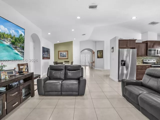 3-bedroom home for sale in Miami - 14331 SW 155th Ct - MondialRealty