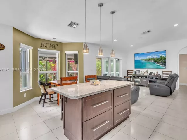 3-bedroom home for sale in Miami - 14331 SW 155th Ct - MondialRealty
