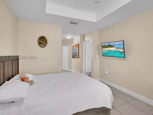 3-bedroom home for sale in Miami - 14331 SW 155th Ct - MondialRealty