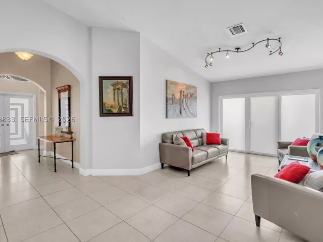 3-bedroom home for sale in Miami - 14331 SW 155th Ct - MondialRealty