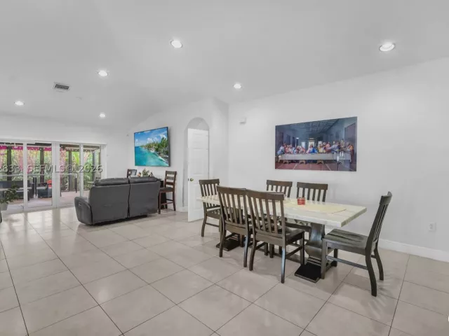 3-bedroom home for sale in Miami - 14331 SW 155th Ct - MondialRealty