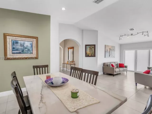 3-bedroom home for sale in Miami - 14331 SW 155th Ct - MondialRealty