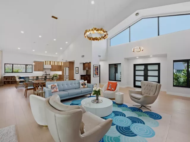 3-bedroom home for sale in Boca Raton - 21878 OLD BRIDGE Trail - MondialRealty