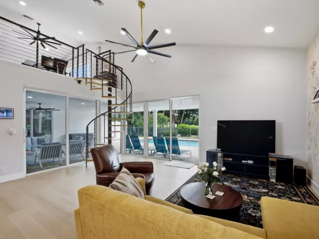 3-bedroom home for sale in Boca Raton - 21878 OLD BRIDGE Trail - MondialRealty