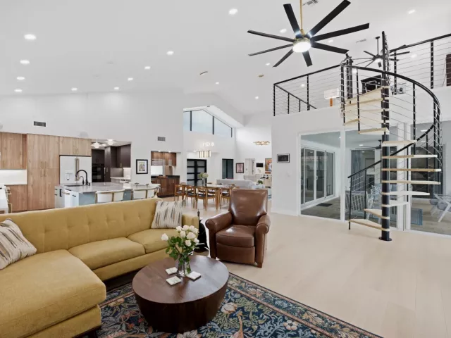 3-bedroom home for sale in Boca Raton - 21878 OLD BRIDGE Trail - MondialRealty