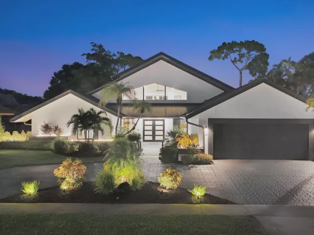 3-bedroom home for sale in Boca Raton - 21878 OLD BRIDGE Trail - MondialRealty