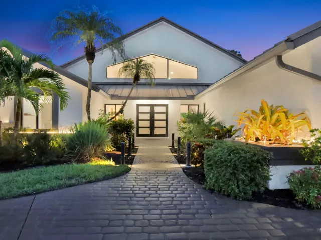 3-bedroom home for sale in Boca Raton - 21878 OLD BRIDGE Trail - MondialRealty