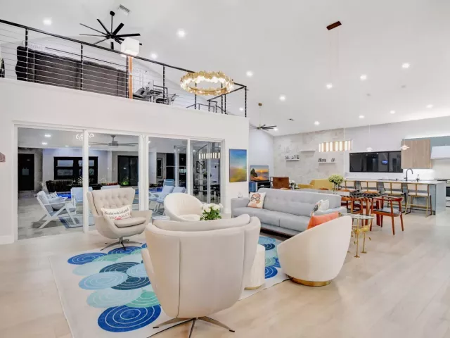 3-bedroom home for sale in Boca Raton - 21878 OLD BRIDGE Trail - MondialRealty