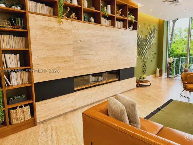 3-bedroom condo for sale in North Miami Beach - 16385 Biscayne Blvd 2007 - MondialRealty