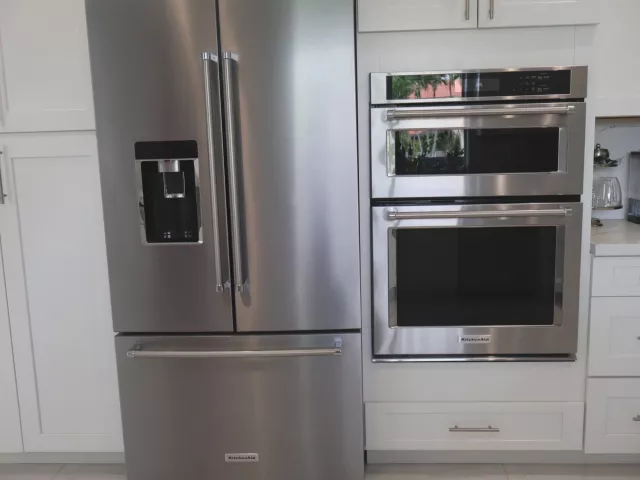 5-bedroom home for sale in Pembroke Pines - 855 SW 174th Terrace - MondialRealty