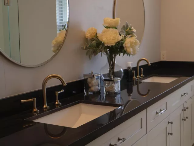 5-bedroom home for sale in Pembroke Pines - 855 SW 174th Terrace - MondialRealty