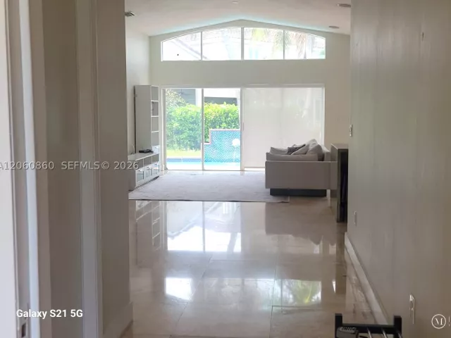 3-bedroom home for rent in Miami - 13242 SW 146th St 13242 - MondialRealty