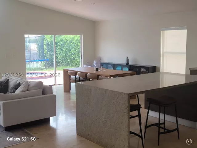 3-bedroom home for rent in Miami - 13242 SW 146th St 13242 - MondialRealty