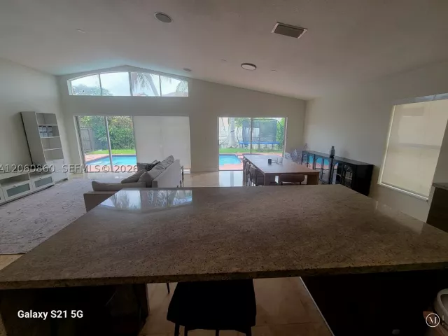 3-bedroom home for rent in Miami - 13242 SW 146th St 13242 - MondialRealty