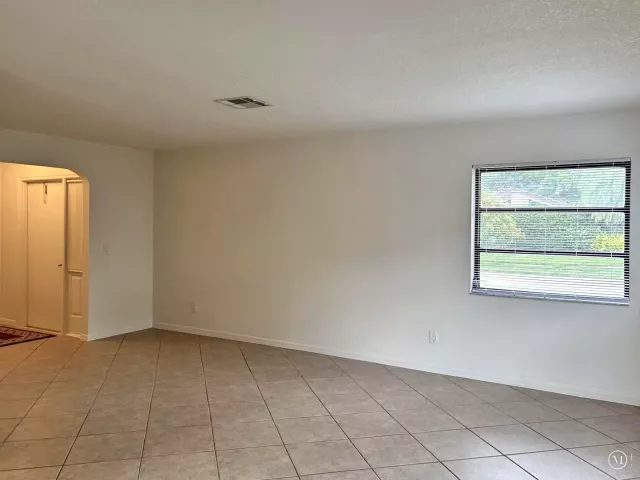 3-bedroom home for rent in Boca Raton - 6162 AMBERWOODS Drive - MondialRealty