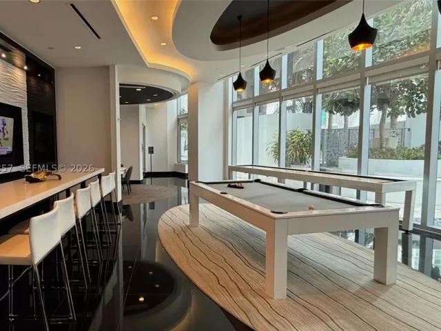3-bedroom condo for rent in Miami - 851 NE 1st Ave 3611 - MondialRealty
