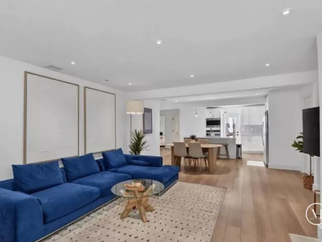 6-bedroom home for sale in West Palm Beach - 4811 N FLAGLER Drive - MondialRealty