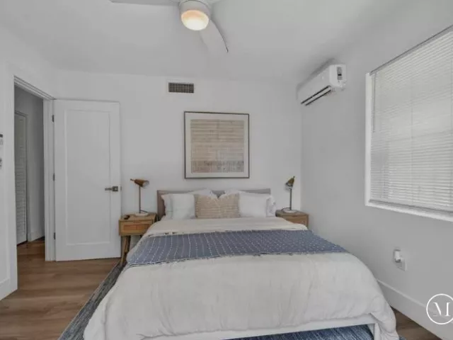 6-bedroom home for sale in West Palm Beach - 4811 N FLAGLER Drive - MondialRealty