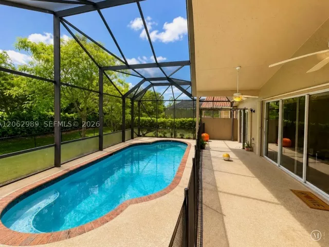 4-bedroom home for rent in Boca Raton - 22015 Altona Dr - MondialRealty