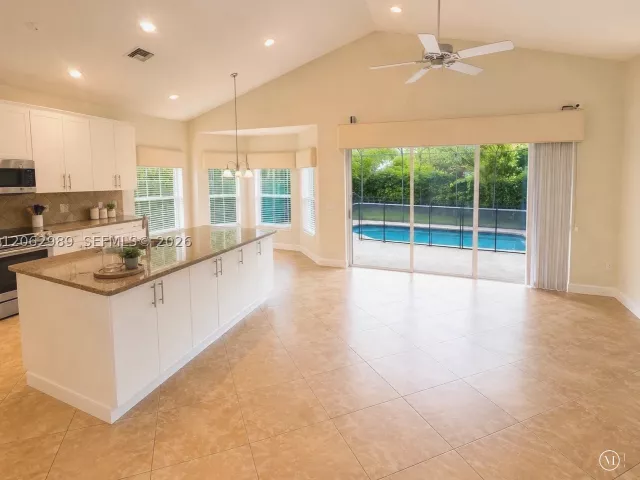 4-bedroom home for rent in Boca Raton - 22015 Altona Dr - MondialRealty