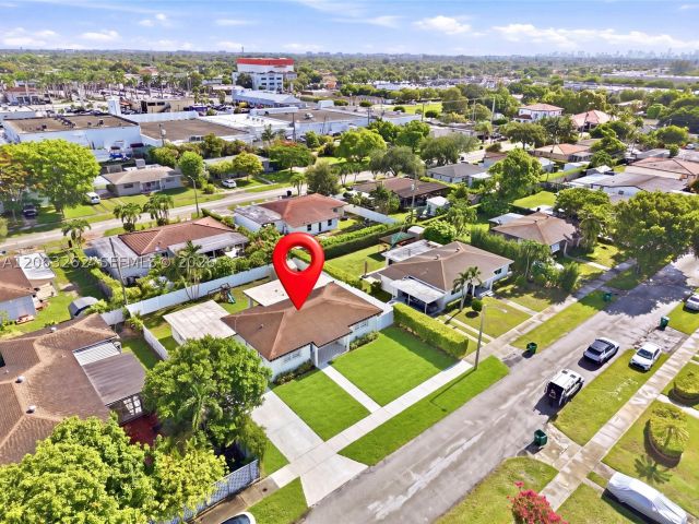 4-bedroom home for sale in Miami - 8625 SW 42nd St - MondialRealty