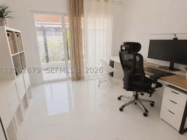 2-bedroom home for rent in Miami - 5431 SW 163rd Ct no - MondialRealty