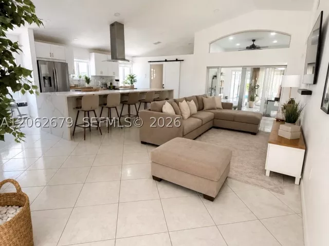 2-bedroom home for rent in Miami - 5431 SW 163rd Ct no - MondialRealty