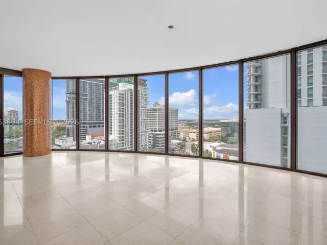2-bedroom condo for sale in Fort Lauderdale - 333 Las Olas Way 1602 - MondialRealty